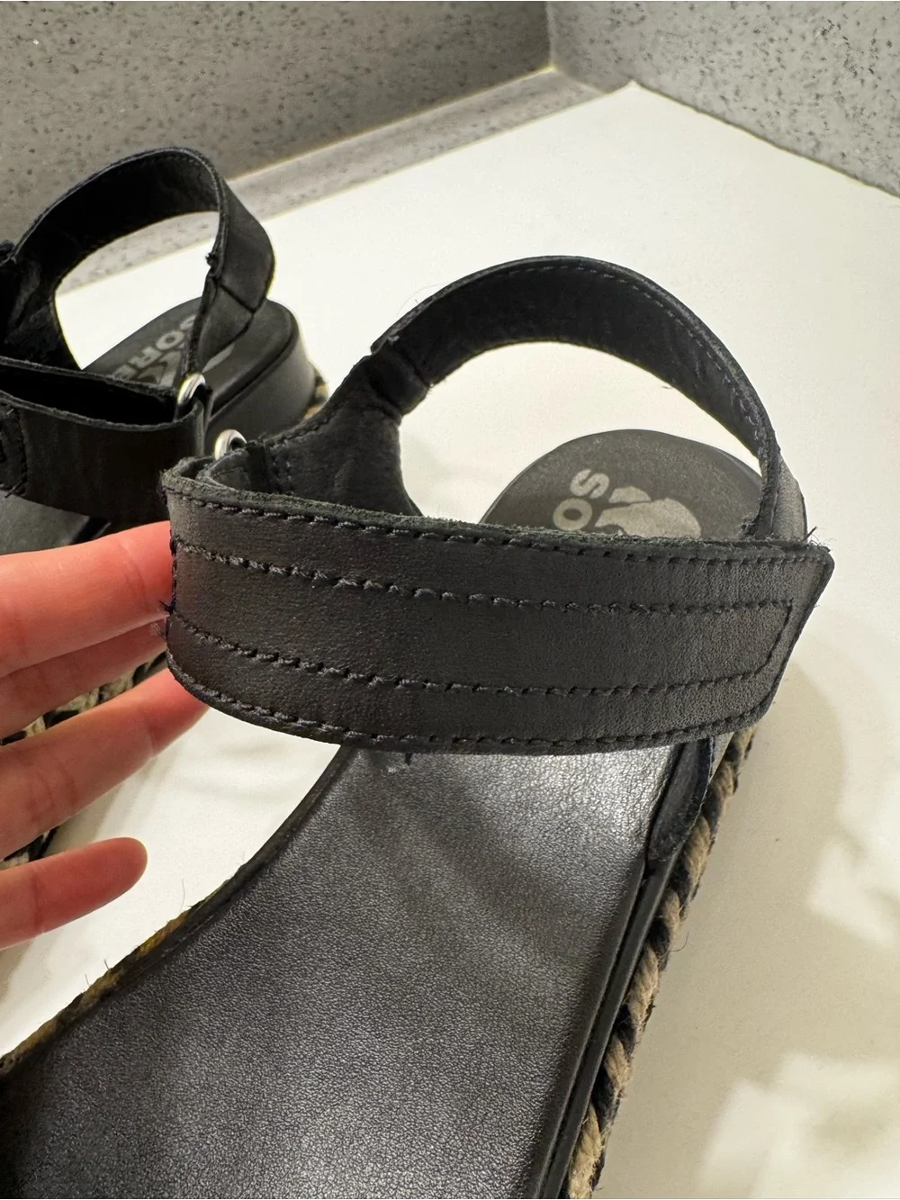 Sorel Cameron Flatform Black Leather Espadrille Sandal Sz 7